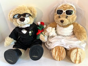lot 33 image: Build-A-Bear Wedding Bears Set - Bride and Groom