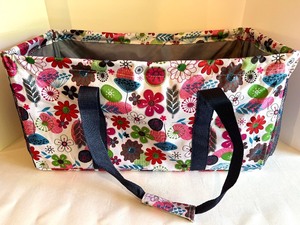lot 35 image: Floral Collapsible Tote Bag