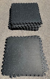 lot 37 image: Set of 16 Interlocking Foam Floor Mats for Gym or Play Area