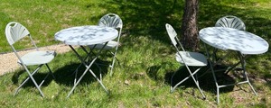 lot 38 image: Outdoor 6-Piece Folding Table and Chairs Set by Vingli