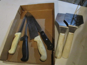 lot 33 image: Dexter Russel Spatulas, Knives