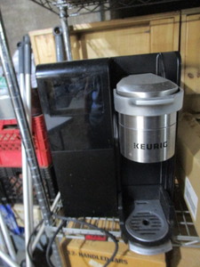 lot 76 image: Keurig Pod Coffee Maker