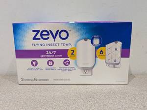 lot 18 image: ZEVO FLYING INSECT TRAP (2 DEVICES 6 CARTRIDGES)