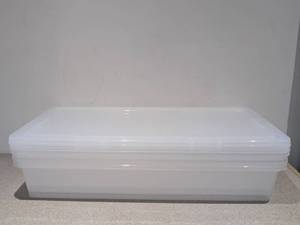 lot 30 image: MAINSTAYS 1QT. UNDERBED BOX STORAGE, CLEAR, 3PK.