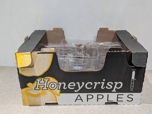 lot 34 image: 7PC. MULTI-USE STORAGE CONTAINERS