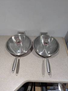lot 68 image: (2) MIU STAINLESS STEEL WOK STYLE PANS W LID