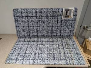 lot 89 image: 2 TOWN & COUNTRY LIVING COMFORT KITCHEN GEL MATS (BLUE)