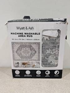 lot 92 image: WYATT & ASH DARYA MACHINE WASHABLE AREA RUG