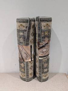 lot 101 image: 2 MOHAWK HOME THE VERVE COLLECTION RUNNER 23.5 IN X 72 IN