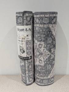 lot 104 image: 2 WYATT & ASH MACHINE WASHABLE DARYA RUNNER RUG 24 IN X 72 IN