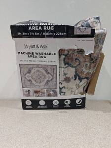 lot 91 image: WYATT & ASH GERALDINE MACHINE WASHABLE AREA RUG