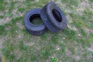 lot 12 image: 2 - Kenda Super Turf Landscape Mower Cart Turf Tires