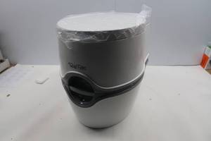 lot 31 image: THETFORD PORTA POTTI CAMP TOILET 565E