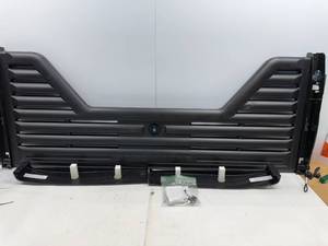 lot 132 image: LOUVERED TAILGATE
