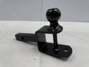 lot 138 image: 3-IN-1 ATV HITCH