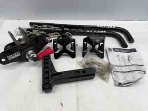 lot 149 image: CAMCO EAZ-LIFT HITCH