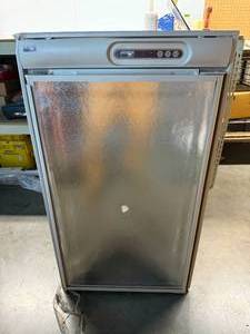 lot 170 image: RV MINI FRIDGE