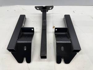 lot 184 image: TRUCK CAMPER TIE DOWNS
