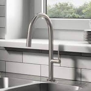 lot 12 image: Swiss Madison Chalet Single-Handle Pull-Down Sprayer Kitchen Faucet in Chrome  Customer Returns See Pictures