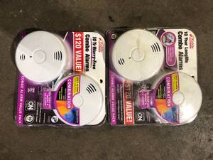 lot 30 image: Lot of Kidde 10-Year Worry-Free Smoke and Carbon Monoxide Detector, Battery Powered with Voice Alarm (2-Pack) Customer Returns See Pictures