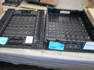 lot 4 image: 2 Folding Plastic Trays 24x19x 4.75...