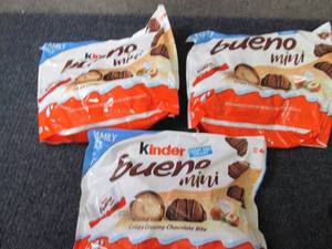 lot 111 image: 3- 9.7 oz Kinder Bueno Minis...