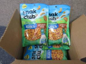 lot 127 image: 6- 2.5 oz Snak Club Hidden Valley R...