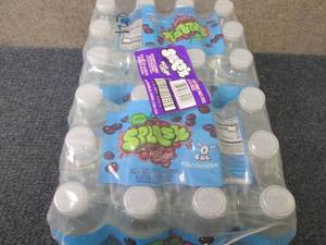 lot 141 image: 24- 8 oz Splash Acai Grape...