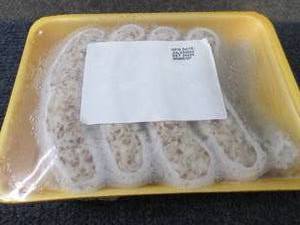 lot 231 image: EE 2.5 lb FROZEN Traditional Bratwu...