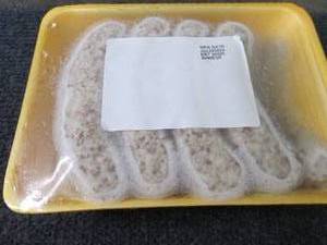 lot 240 image: EE 2.5 lb FROZEN Traditional Bratwu...