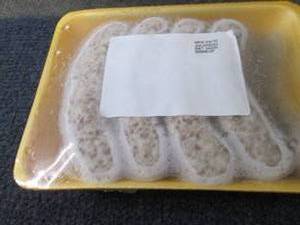 lot 241 image: EE 2.5 lb FROZEN Traditional Bratwu...