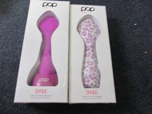 lot 247 image: 2 Pop Sonic Spade Cleansing & Exfol...