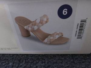 lot 259 image: 3 pr Basil A New Day Heels Size 6...