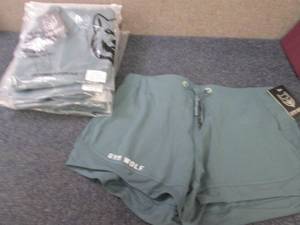 lot 283 image: 6 Gym Wolf Medium Ladies Shorts...