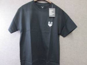 lot 289 image: 4 Medium Unisex Gym Wolf Black Tshi...
