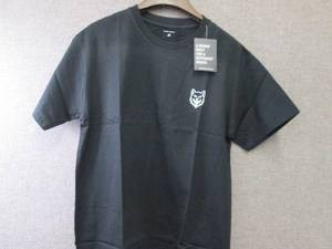 lot 291 image: 4 Medium Unisex Gym Wolf Black Tshi...
