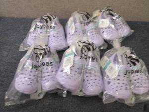 lot 311 image: 6 pr Joybees Kids Shoes Size 5...