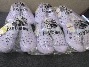 lot 313 image: 6 pr Joybees Kids Shoes Size J2...