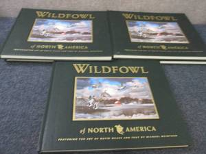 lot 343 image: 5 Wildlife of North America Books...
