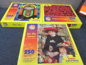 lot 345 image: 3- 250 pc Hoyle Puzzles...