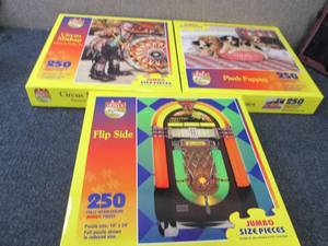 lot 346 image: 3- 250 pc Hoyle Puzzles...
