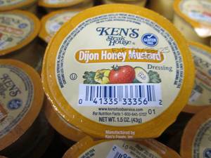 lot 18 image: 100 - 1.5 oz Portion Cups Kens Dij...