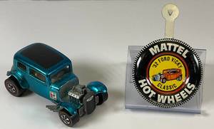 lot 136 image: 1968 REDLINE Hot Wheels Classic 32 Ford Vicky Transparent Baby Blue  With Buttom Really Nice Condition (Bottom Painted Black)
