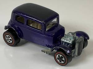 lot 141 image: 1968 REDLINE Hot Wheels Classic 32 Ford Vicky Transparent Purple Really Nice Condition