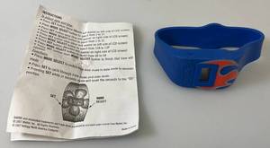 lot 189 image: Vintage Kelloggs Promo Hot Wheels Kids Lcd Watch With Instructions