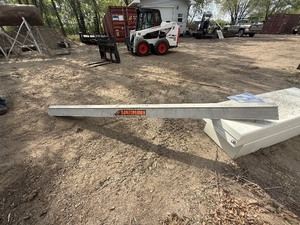 lot 9 image: MBW  Screedemon 10 Screen Bar