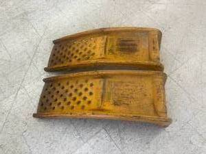 lot 60 image: Metal Car Ramps