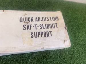 lot 61 image: Quick Adjusting Saf-T-Slidout Supports