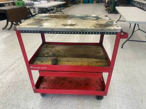 lot 69 image: Shop Cart - 24 x 36 x 39 Tall