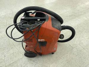 lot 80 image: Hilti VC 40-U WetDry Vac
